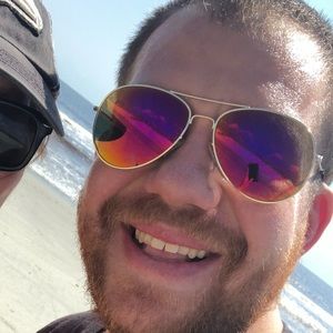 Meet your Posher, Eric